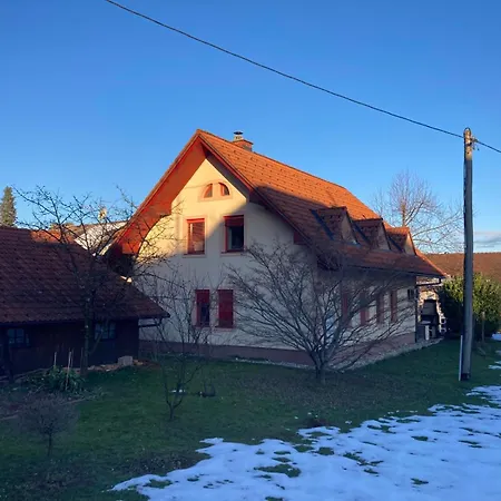 Apartma Ob Krki Straza