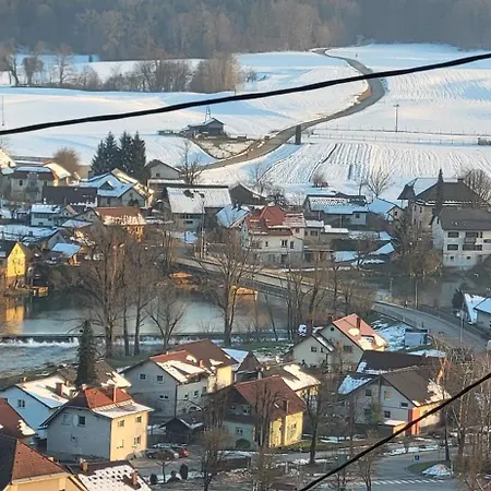 Apartma Apartma Ob Krki Straza