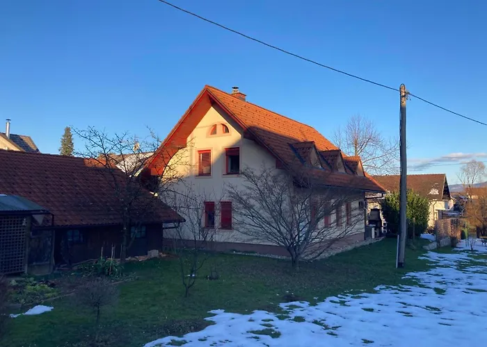 Apartma Ob Krki Straza